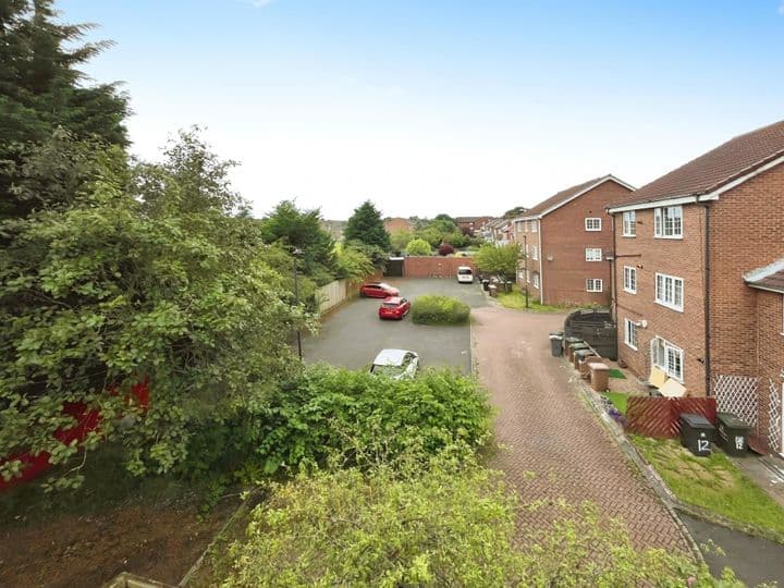 1 bedroom apartment for sale in Newcastle Upon Tyne, United Kingdom - Image 8