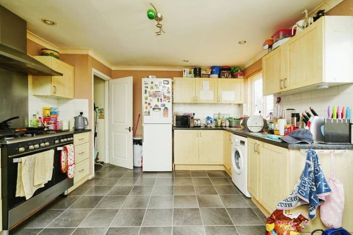 3 bedrooms house for sale in Witney, United Kingdom - Image 5