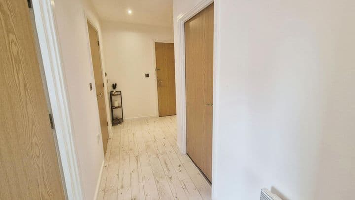 2 bedrooms apartment for sale in Stoke-On-Trent, United Kingdom - Image 7