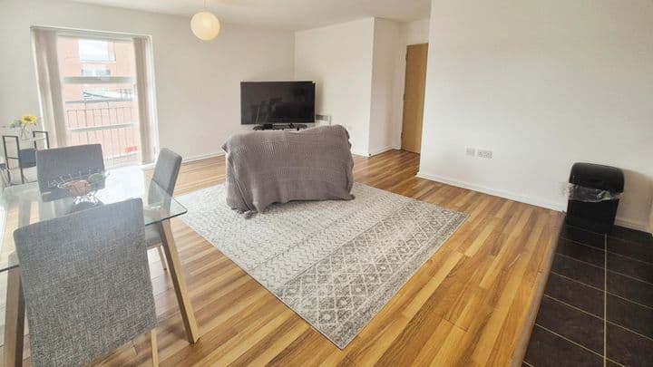 2 bedrooms apartment for sale in Stoke-On-Trent, United Kingdom - Image 11