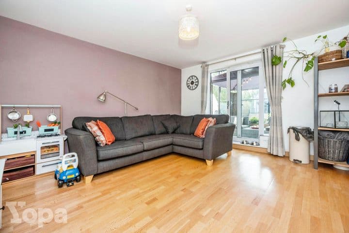 2 bedrooms apartment for sale in Dartford, United Kingdom - Image 8