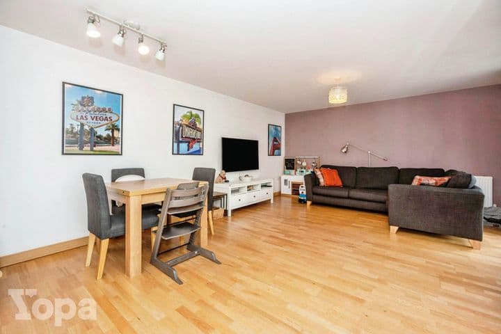 2 bedrooms apartment for sale in Dartford, United Kingdom - Image 2