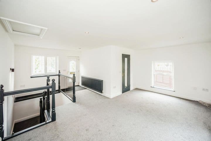 2 bedrooms house for sale in Huddersfield, United Kingdom - Image 3