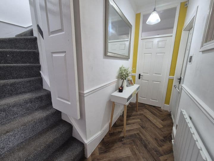 3 bedrooms house for sale in Halesowen, United Kingdom - Image 4