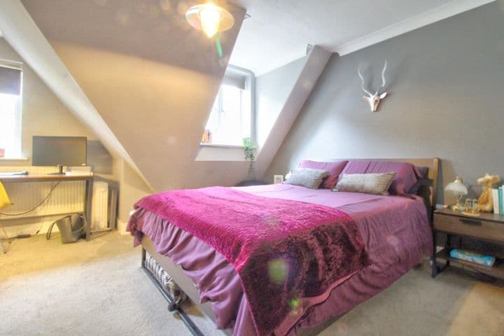 1 bedroom apartment for sale in Leighton Buzzard, United Kingdom - Image 8