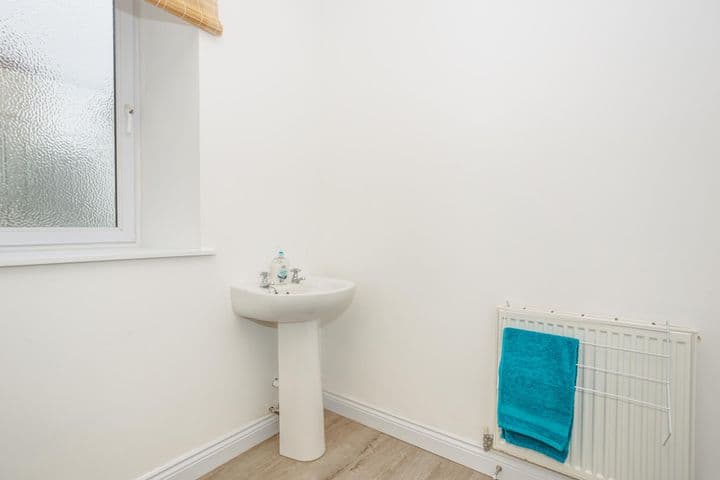 2 bedrooms apartment for sale in Dumfries and Galloway, United Kingdom - Image 7