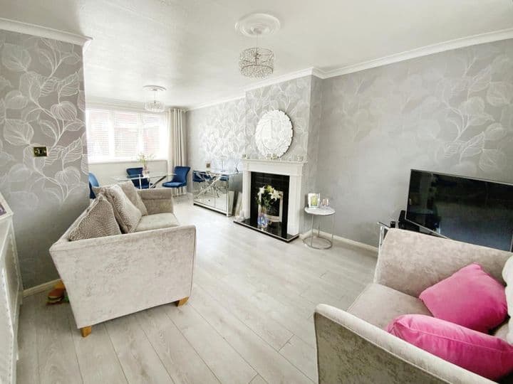 2 bedrooms house for sale in Hull, United Kingdom - Image 3