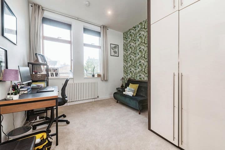 2 bedrooms apartment for sale in Reading, United Kingdom - Image 10