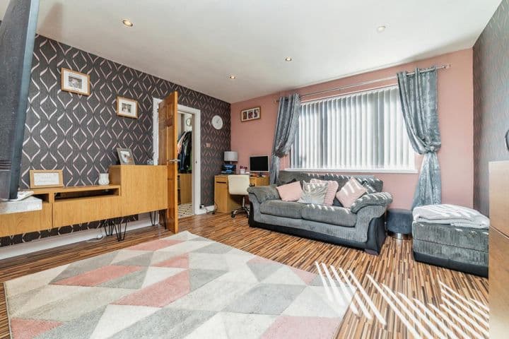 4 bedrooms house for sale in Barnsley, United Kingdom - Image 7