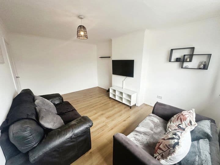 2 bedrooms apartment for sale in Lincoln, United Kingdom - Image 8