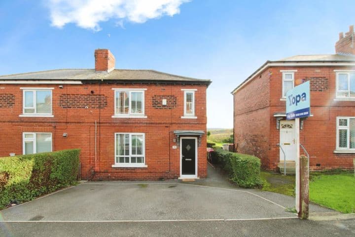 3 bedrooms house for sale in Rotherham, United Kingdom - Image 2