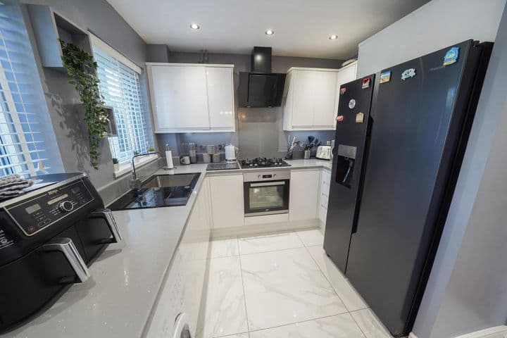 3 bedrooms house for sale in Swansea, United Kingdom - Image 9