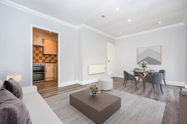 1 bedroom apartment for sale in Greenhithe, United Kingdom - Image 7