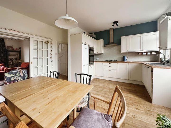 3 bedrooms house for sale in Leeds, United Kingdom - Image 3