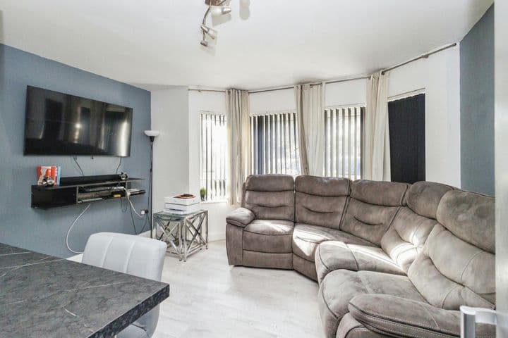 2 bedrooms apartment for sale in Manchester, United Kingdom - Image 4