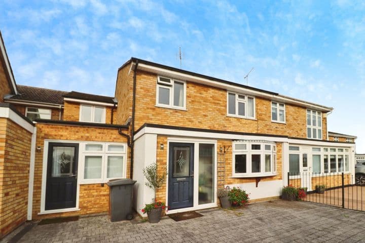 5 bedrooms house for sale in Chelmsford, United Kingdom - Image 2