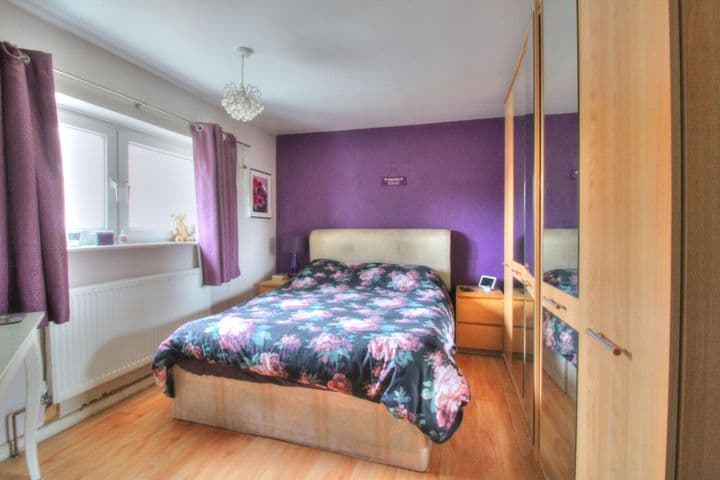 3 bedrooms house for sale in Basildon, United Kingdom - Image 9