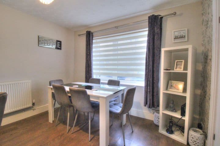 3 bedrooms house for sale in Basildon, United Kingdom - Image 4