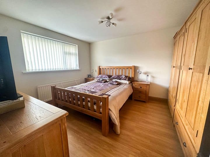 3 bedrooms house for sale in Wolverhampton, United Kingdom - Image 9