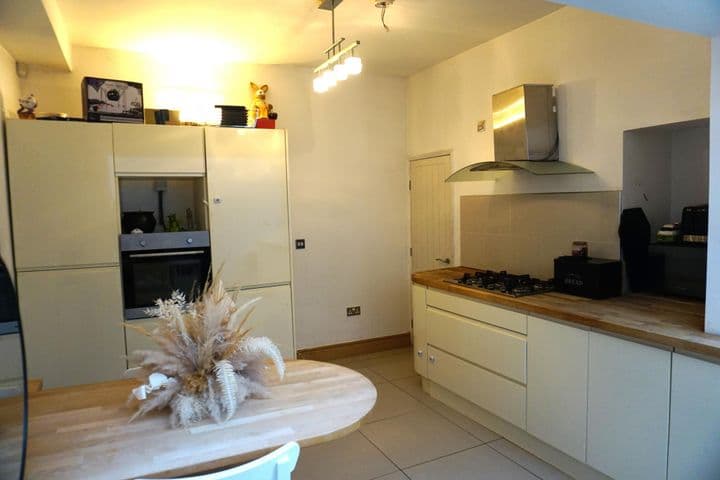 3 bedrooms house for sale in Tonypandy, United Kingdom - Image 3