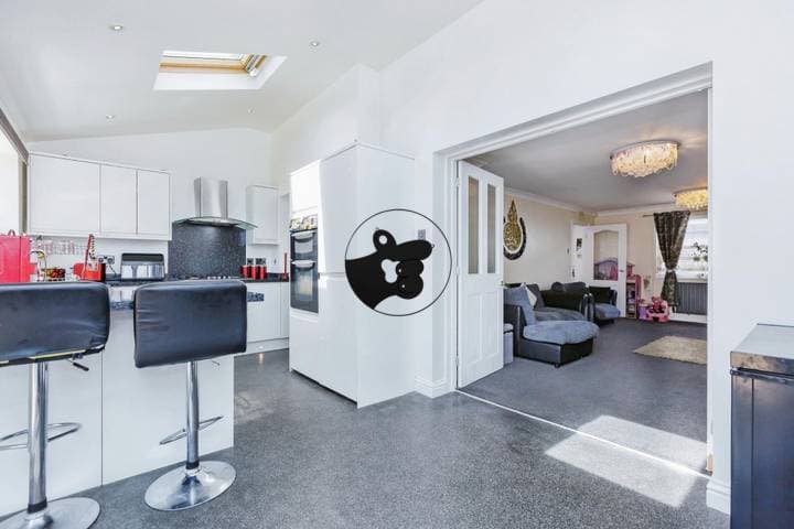 3 bedrooms house for sale in Leicester, United Kingdom - Image 3