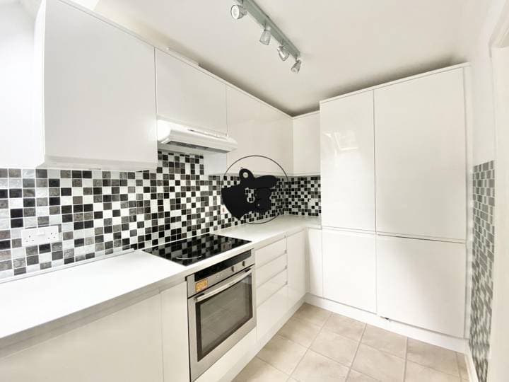 2 bedrooms apartment for sale in Southampton, United Kingdom - Image 7