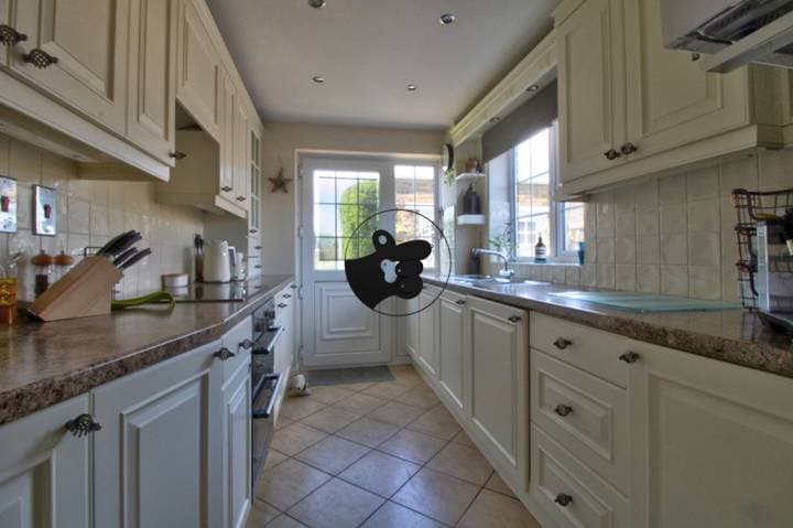 3 bedrooms house for sale in Luton, United Kingdom - Image 10