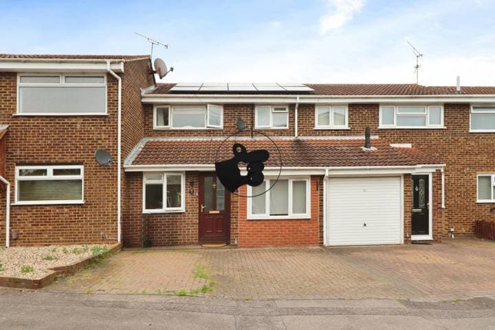 3 bedrooms house for sale in Chelmsford, United Kingdom - Image 2