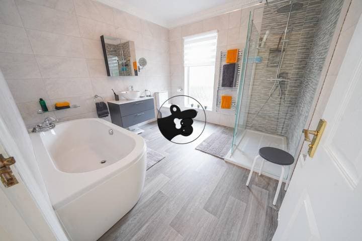 4 bedrooms house for sale in Llanelli, United Kingdom - Image 27