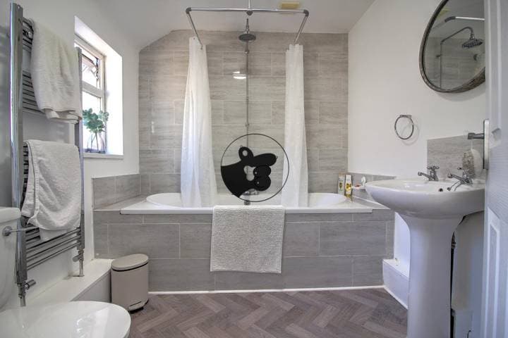 2 bedrooms house for sale in Newcastle Upon Tyne, United Kingdom - Image 8