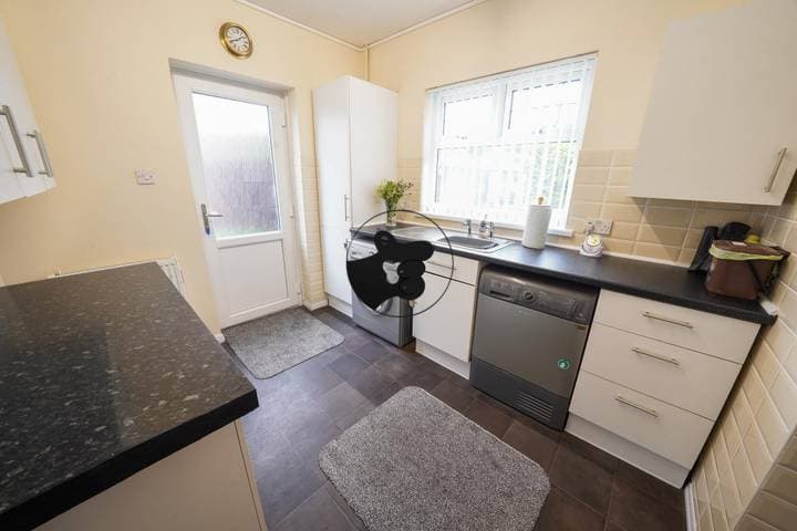 4 bedrooms house for sale in Llanelli, United Kingdom - Image 13