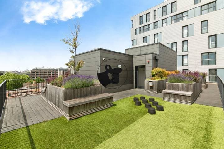 2 bedrooms apartment for sale in London, United Kingdom - Image 19