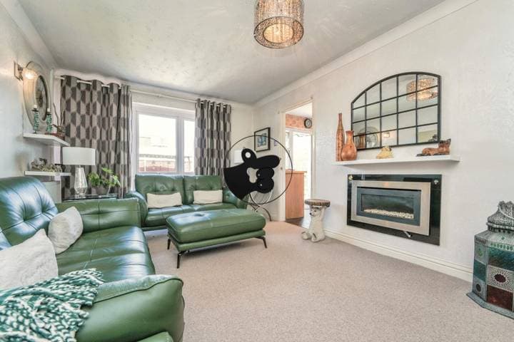 4 bedrooms house for sale in Cheltenham, United Kingdom - Image 6