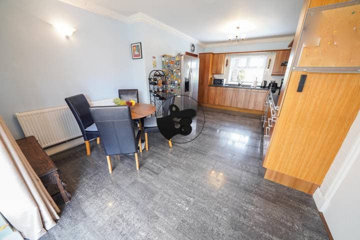 4 bedrooms house for sale in Llanelli, United Kingdom - Image 11