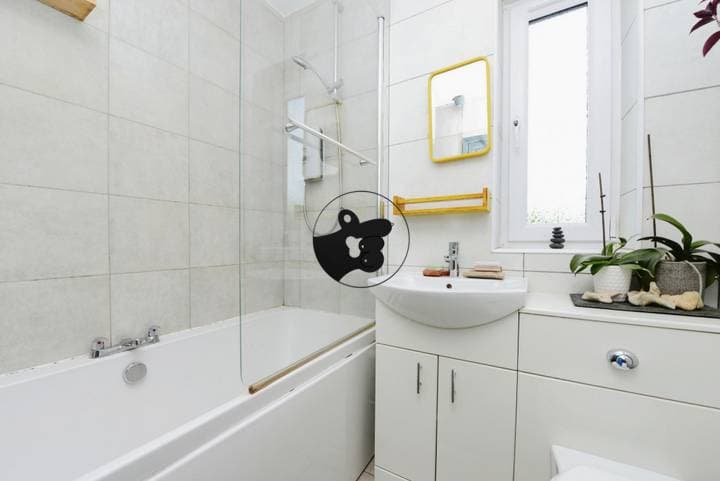 2 bedrooms apartment for sale in Edinburgh City Centre, United Kingdom - Image 8