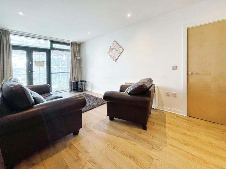 2 bedrooms apartment for sale in Liverpool, United Kingdom - Image 6