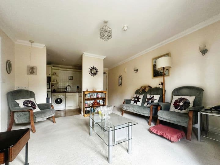 1 bedroom apartment for sale in Bristol, United Kingdom - Image 4