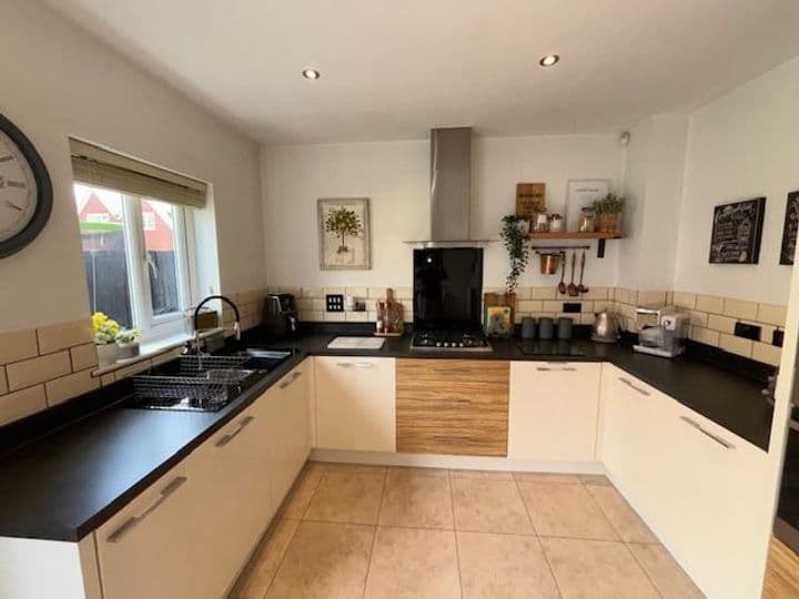 3 bedrooms house for sale in Newport, United Kingdom - Image 4