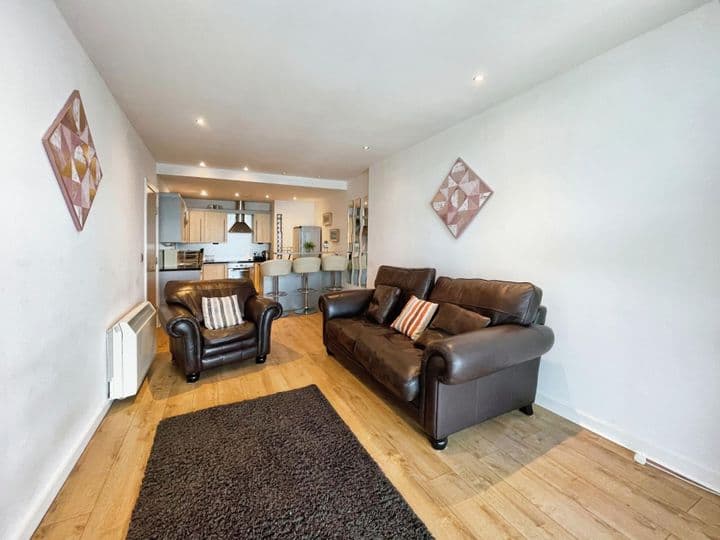 2 bedrooms apartment for sale in Liverpool, United Kingdom - Image 3