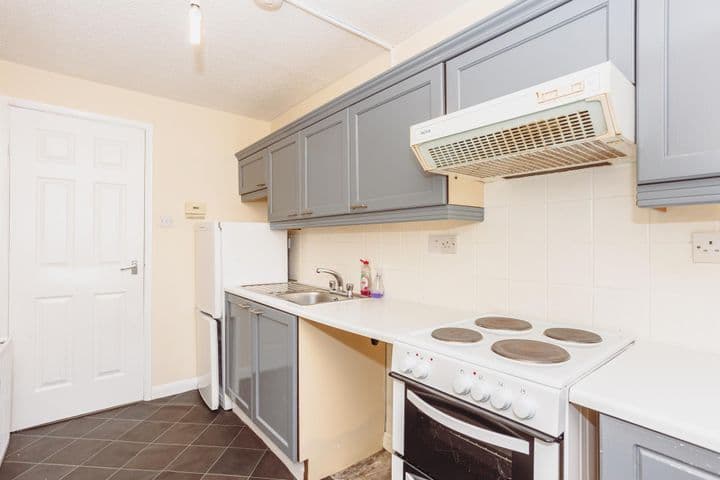 1 bedroom apartment for sale in Dumfries and Galloway, United Kingdom - Image 8