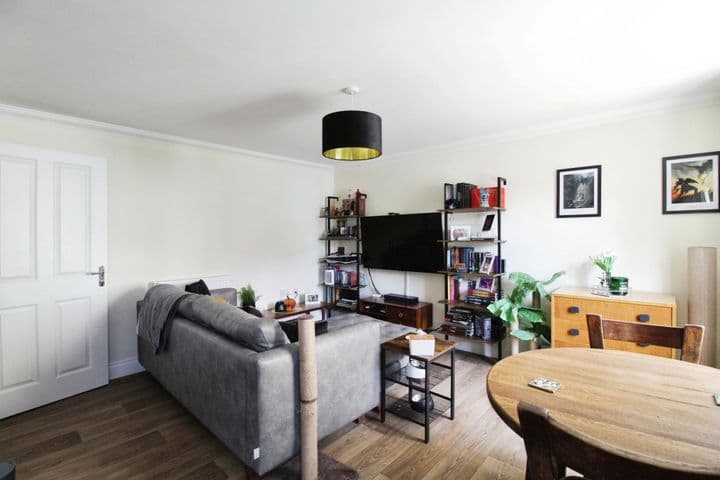 2 bedrooms apartment for sale in Norwich, United Kingdom - Image 4