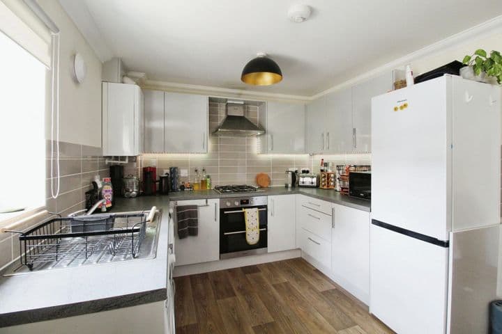 2 bedrooms apartment for sale in Norwich, United Kingdom - Image 10