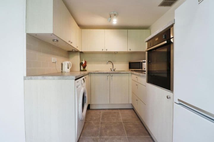 1 bedroom house for sale in Chelmsford, United Kingdom - Image 7