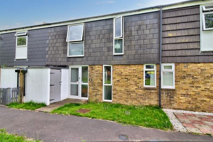 4 bedrooms house for sale in Basingstoke, United Kingdom - Image 2