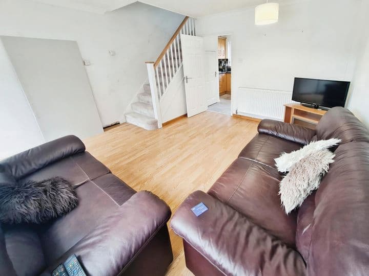 2 bedrooms house for sale in Milton Keynes, United Kingdom - Image 3