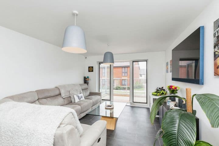 1 bedroom apartment for sale in Bristol, United Kingdom - Image 8