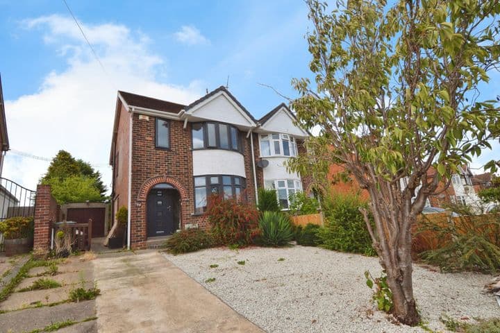 3 bedrooms house for sale in Nottingham, United Kingdom - Image 2