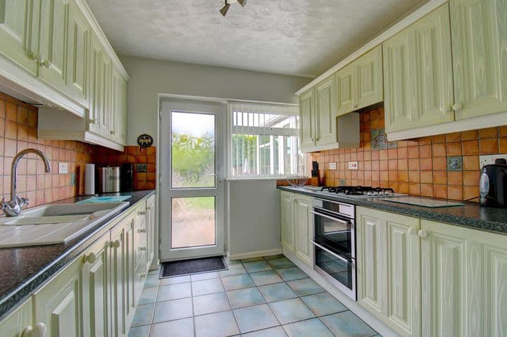 2 bedrooms house for sale in Streetly, United Kingdom - Image 7