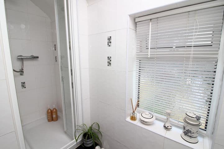 2 bedrooms house for sale in Dagenham, United Kingdom - Image 12