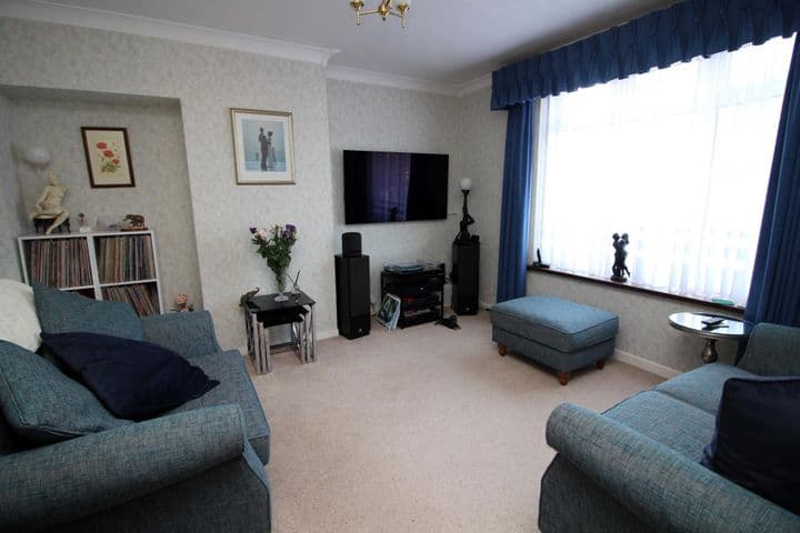 2 bedrooms house for sale in Dagenham, United Kingdom - Image 3